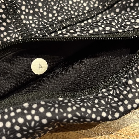 Lululemon Pace Rival Crop Freckle Flower Black White / Black - Picture 10 of 11